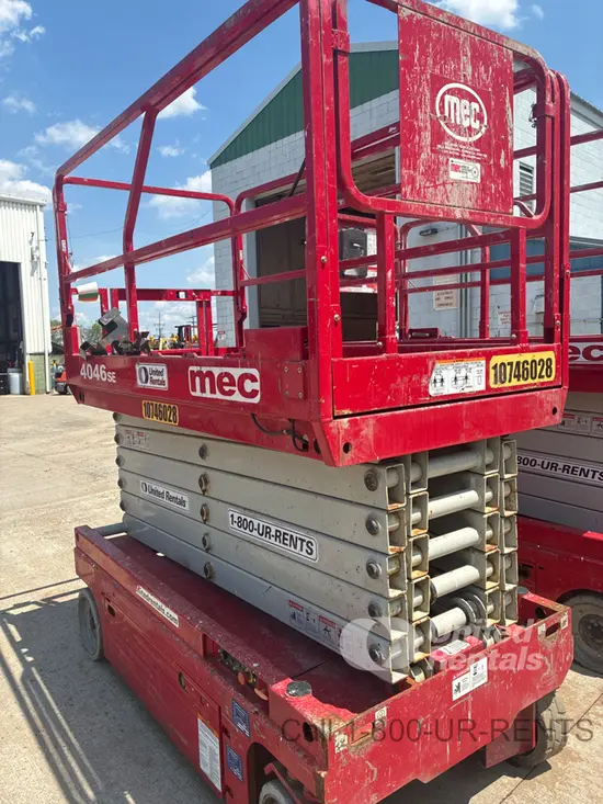 2018 MEC 4046SE Scissor Lift