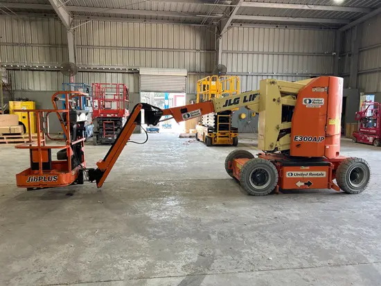 2018 JLG E300AJP Articulating Boom Lift