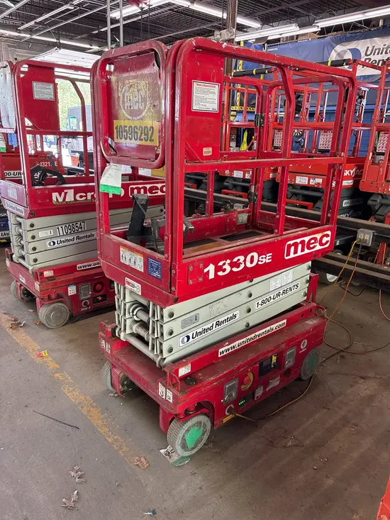 2017 MEC 1330SE Scissor Lift