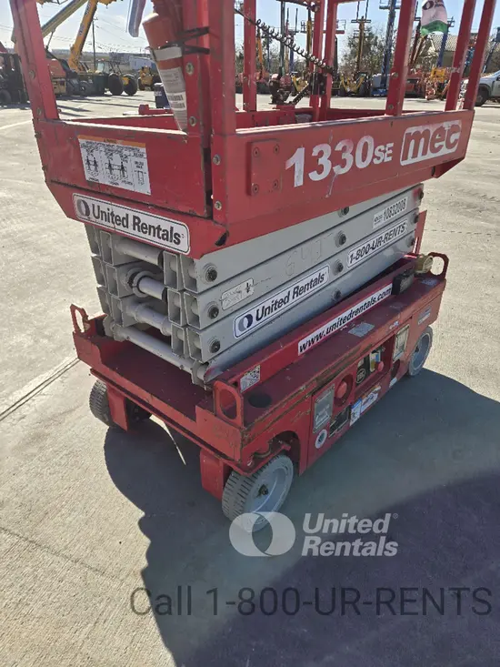 2018 MEC 1330SE Scissor Lift