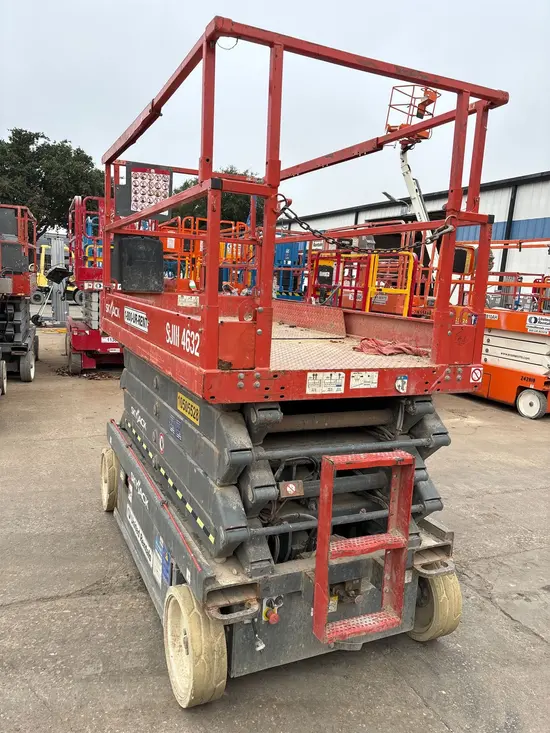 2016 Skyjack SJIII4632 Scissor Lift
