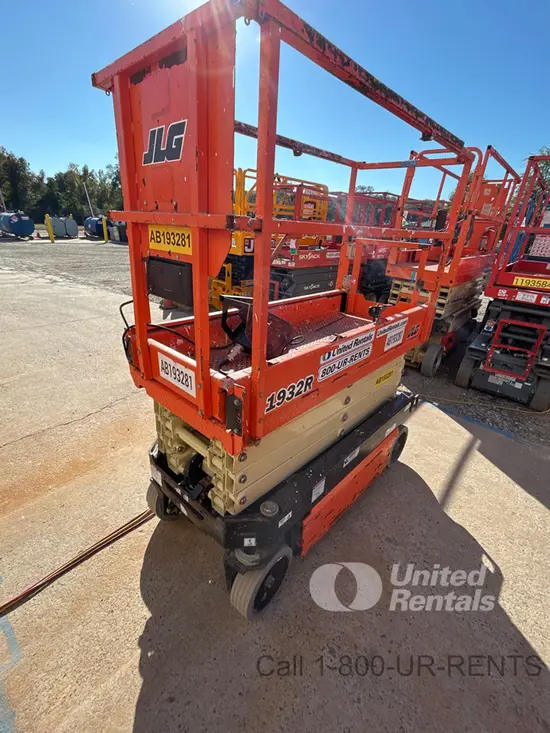 2019 JLG 1932R Scissor Lift