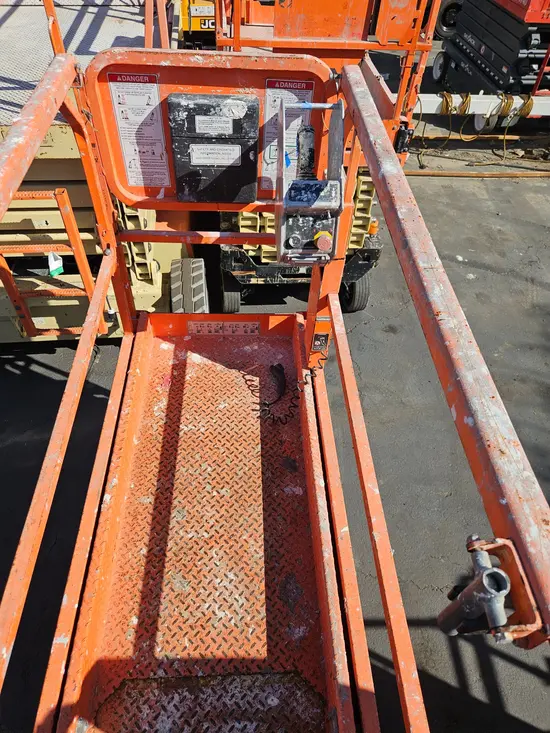 2019 Snorkel S3226E Scissor Lift