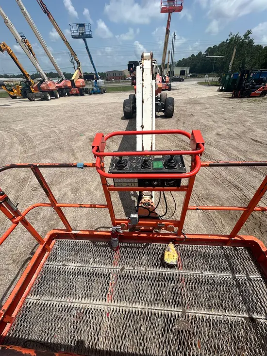 2017 Snorkel TB86J Boom Lift
