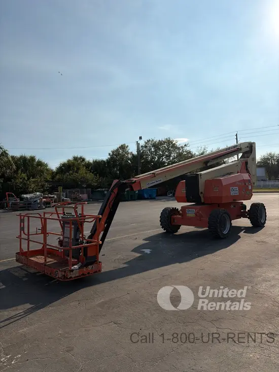 2017 JLG 800AJ Articulating Boom Lift