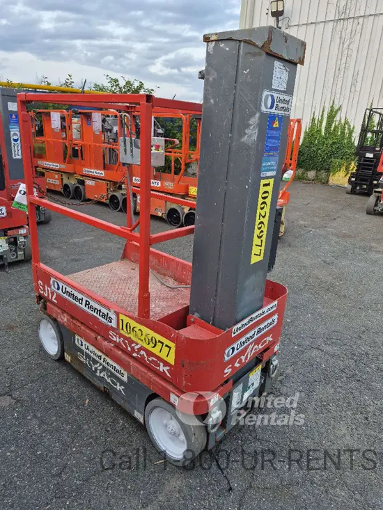 2017 Skyjack SJ12 Self-Propelled One-Person Lift