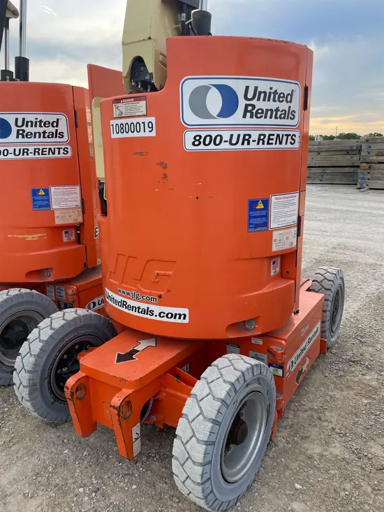 2018 JLG E300AJP Articulating Boom Lift