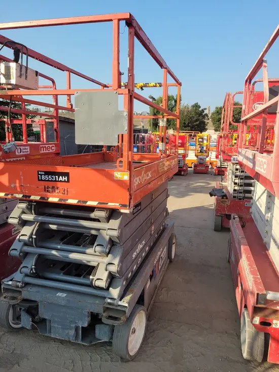 2017 Skyjack SJIII4740 Scissor Lift