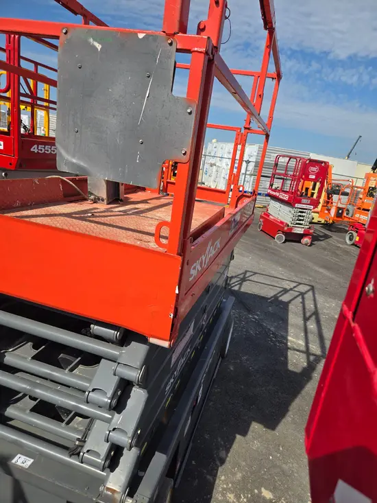 2017 Skyjack SJIII4740 Scissor Lift