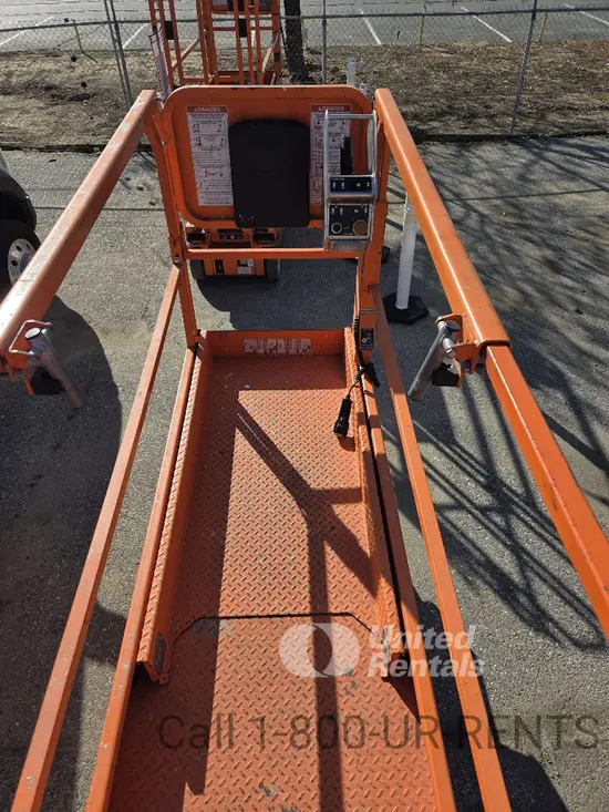 2019 Snorkel S3226E Scissor Lift