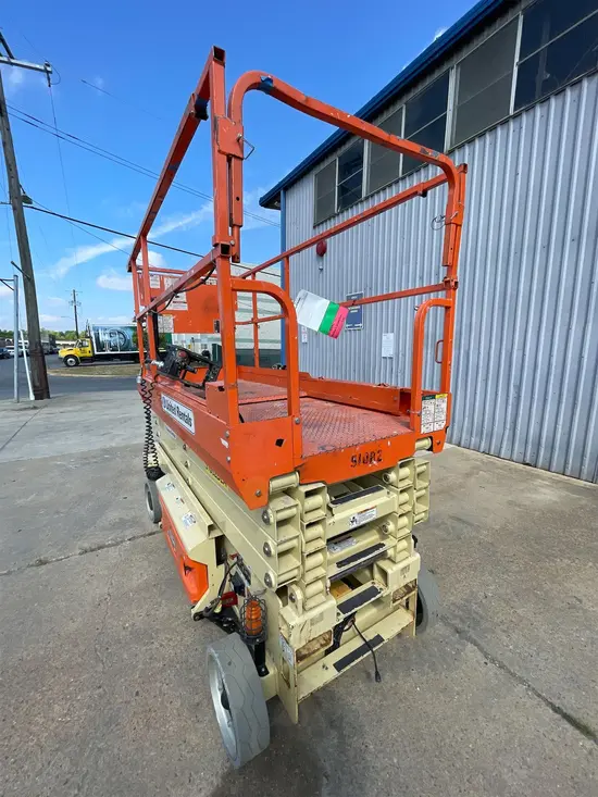 2017 JLG 3246ES Scissor Lift
