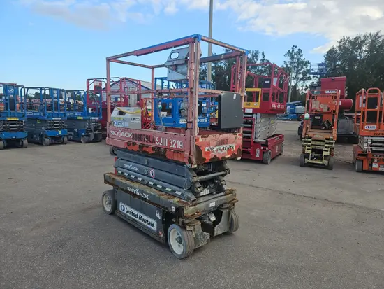 2016 Skyjack SJIII3219 Scissor Lift