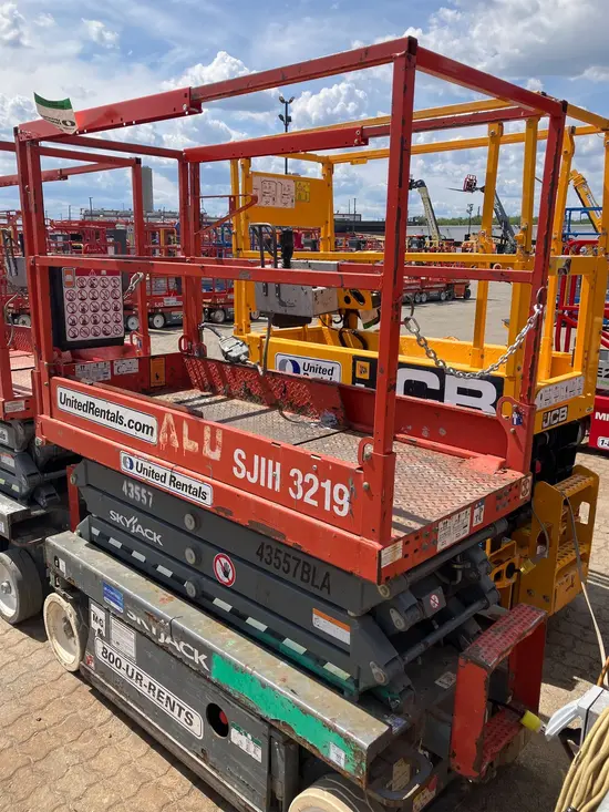 2017 Skyjack SJIII3219 Scissor Lift