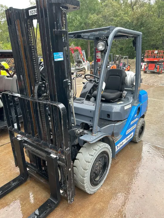 2018 Toyota 8FGU30 Warehouse Forklift