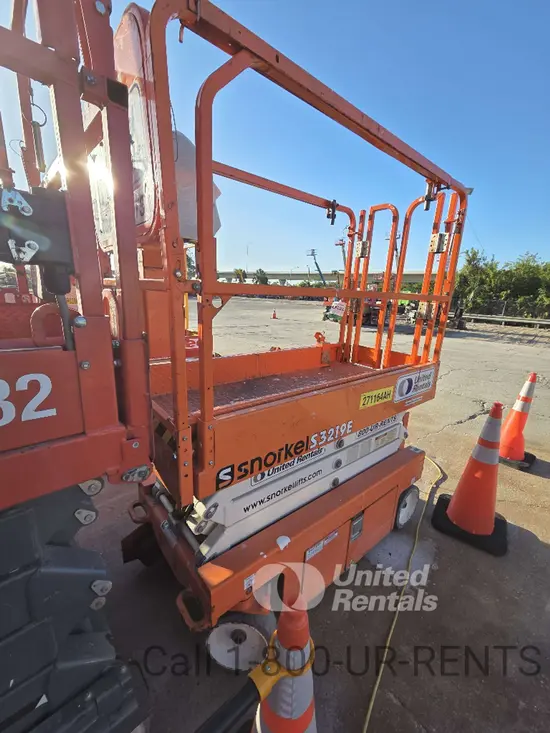 2021 Snorkel S3219E Scissor Lift