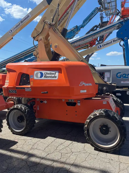 2019 JLG 600S Boom Lift