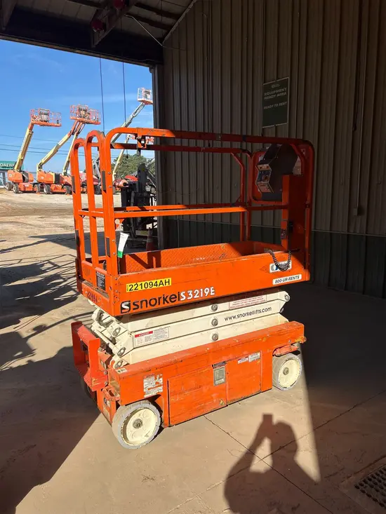 2019 Snorkel S3219E Scissor Lift