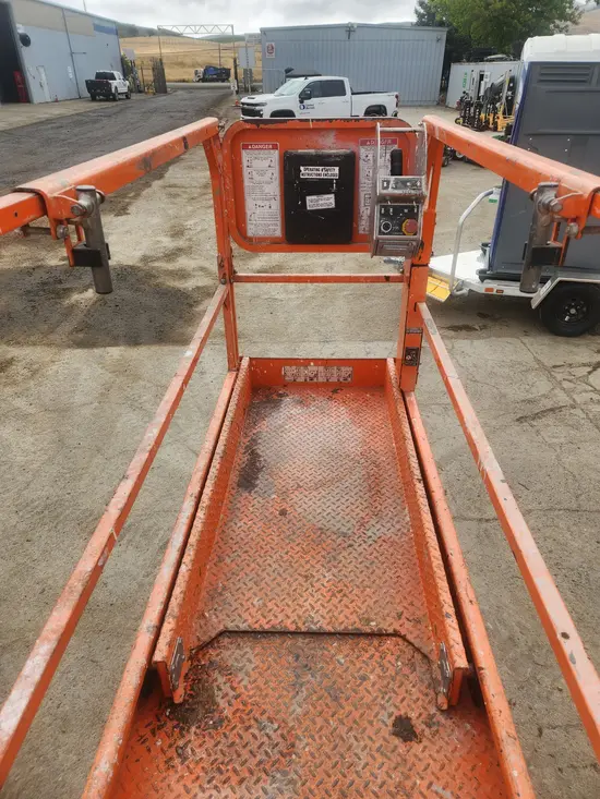 2019 Snorkel S3226E Scissor Lift