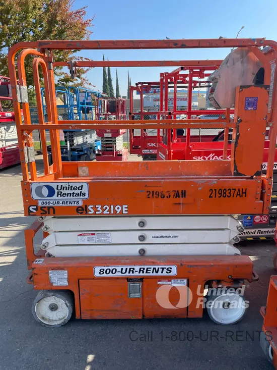 2018 Snorkel S3219E Scissor Lift
