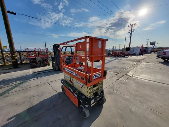 2019 JLG 1932R Scissor Lift