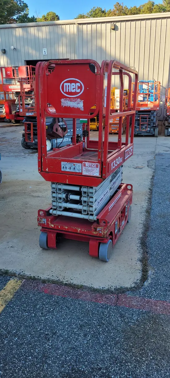 2016 MEC 1330SE Scissor Lift