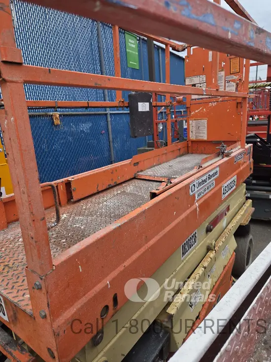 2018 JLG 2032ES Scissor Lift