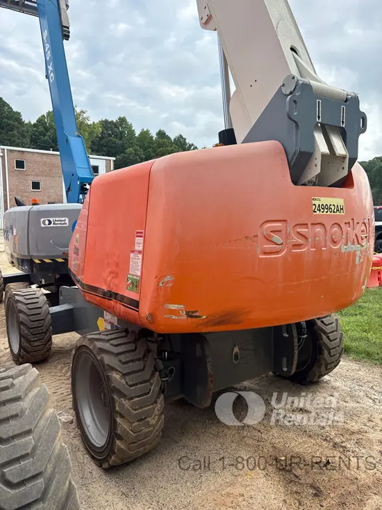 2020 Snorkel 660SJ Boom Lift