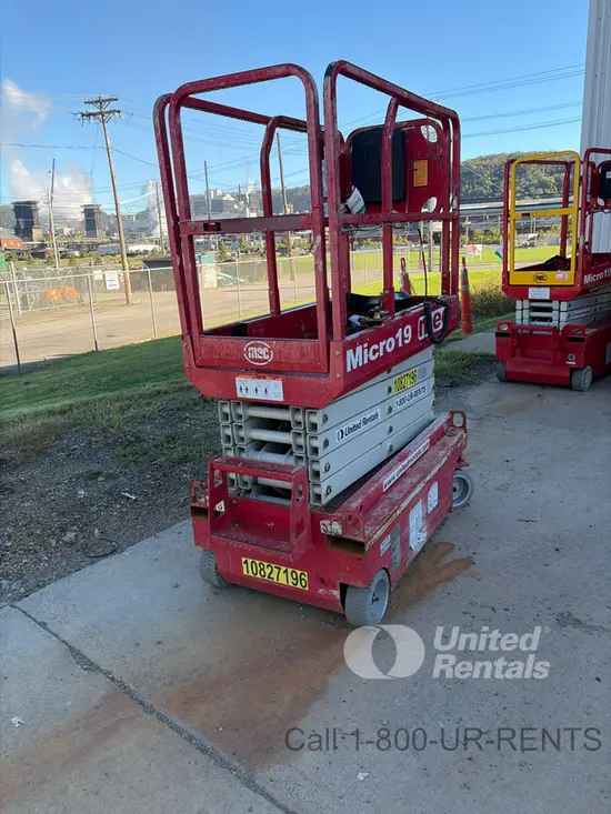 2018 MEC MICRO 19 Scissor Lift