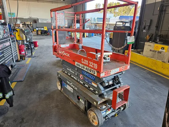 2018 Skyjack SJIII3219 Scissor Lift