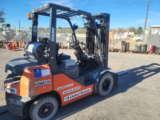 2019 Toyota 8FGU25 Warehouse Forklift