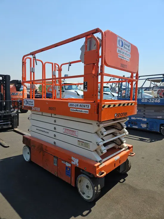 2018 Snorkel S4732E Scissor Lift