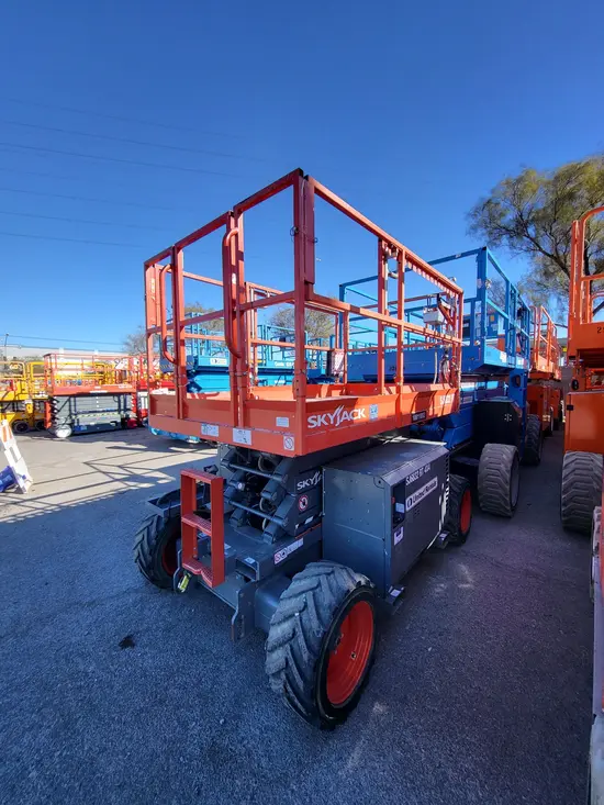 2018 Skyjack SJ6832RT Rough Terrain Scissor Lift