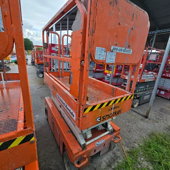 2018 Snorkel S3219E Scissor Lift