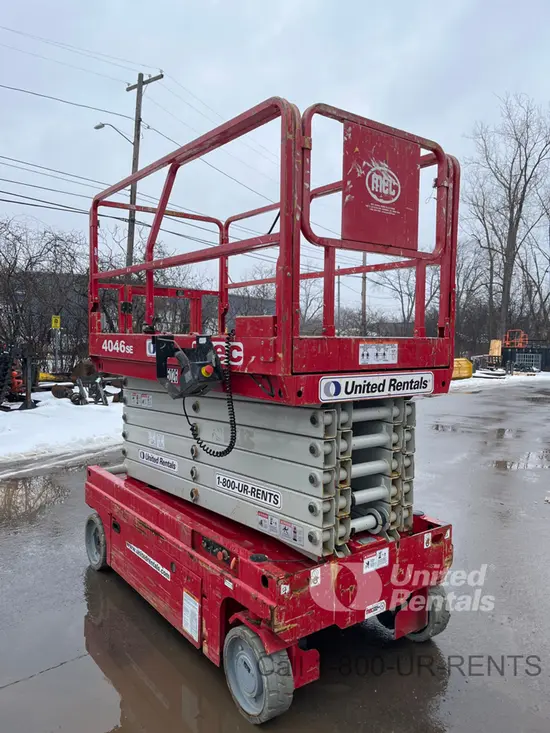 2017 MEC 4046SE Scissor Lift