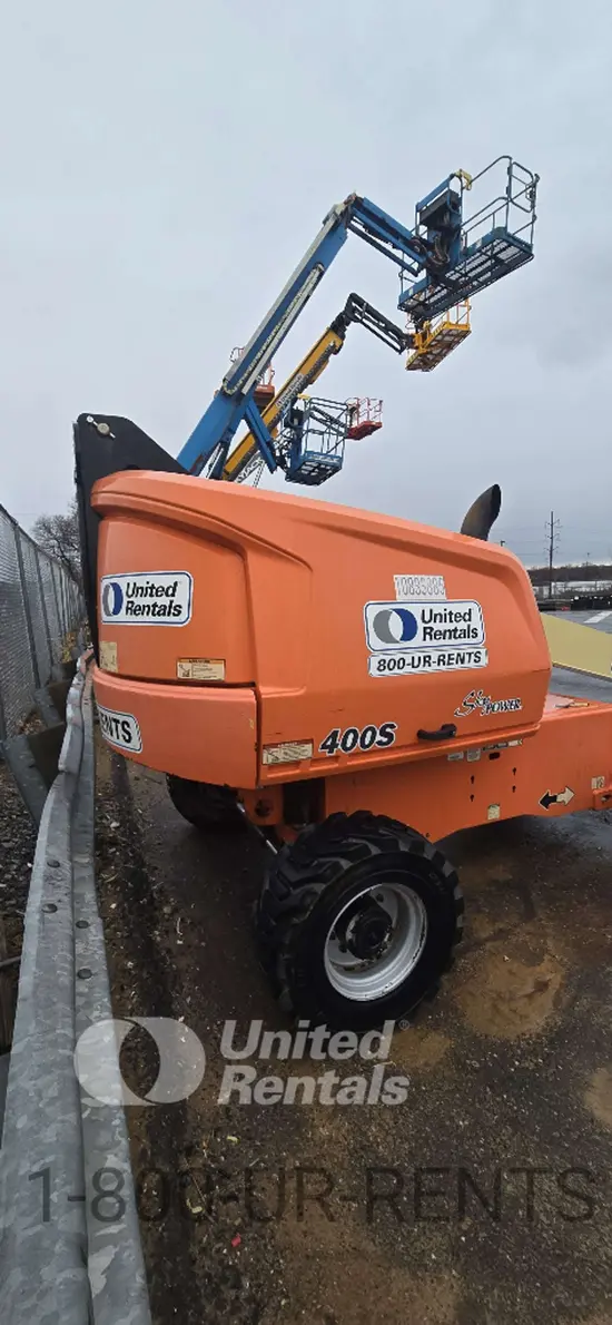2017 JLG 400S Boom Lift