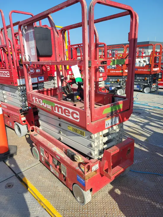 2019 MEC 1330SE Scissor Lift