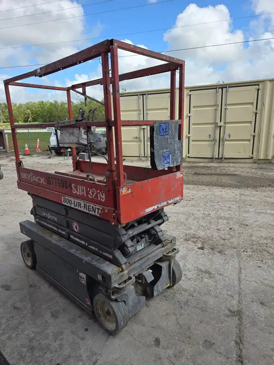2018 Skyjack SJIII3219 Scissor Lift