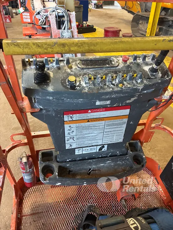 2017 JLG E400AJPN Articulating Boom Lift