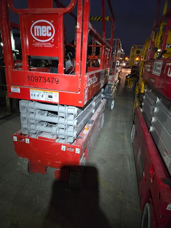 2019 MEC 2632SE Scissor Lift