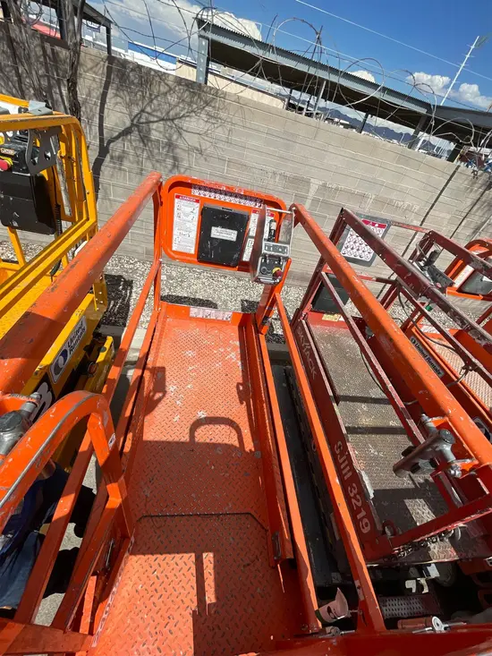 2019 Snorkel S3219E Scissor Lift