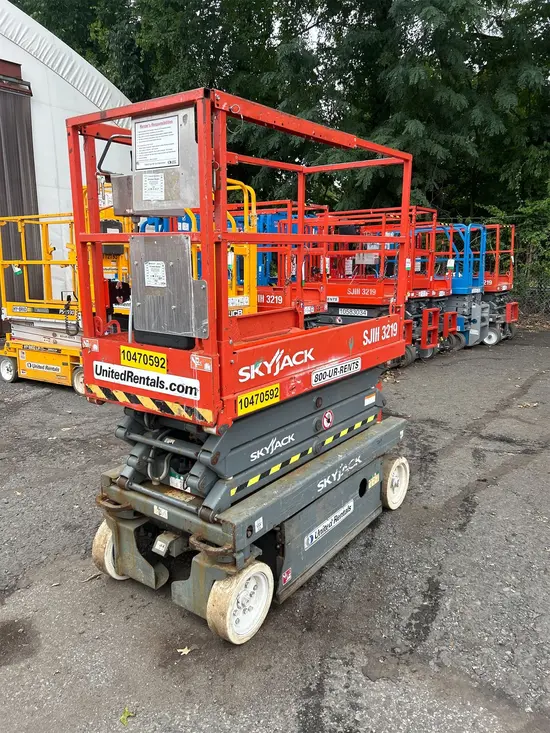 2016 Skyjack SJIII3219 Scissor Lift