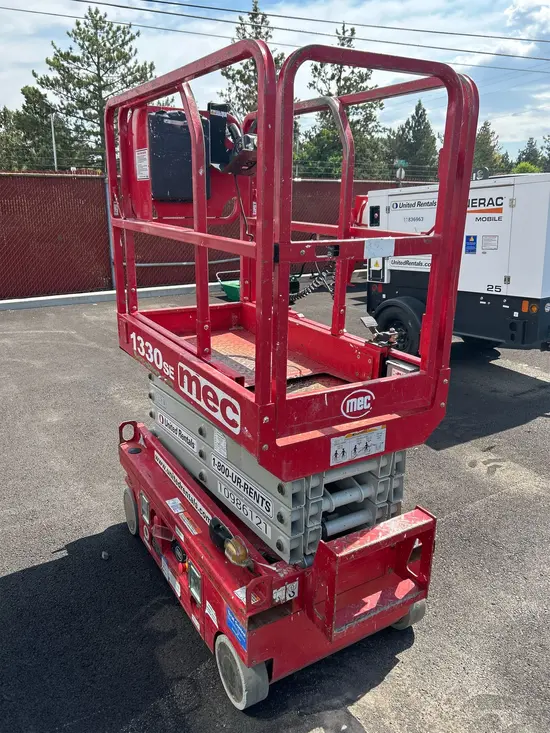 2019 MEC 1330SE Scissor Lift