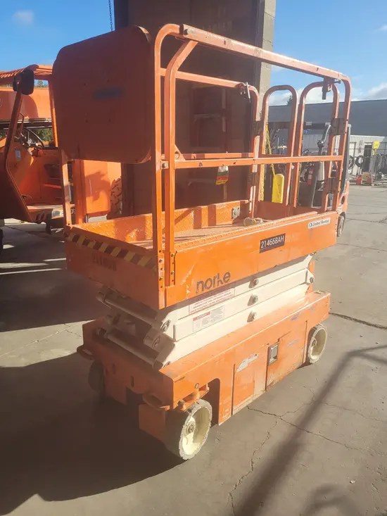 2018 Snorkel S3219E Scissor Lift