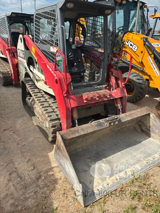 2020 Takeuchi TL8R2R Track Loader