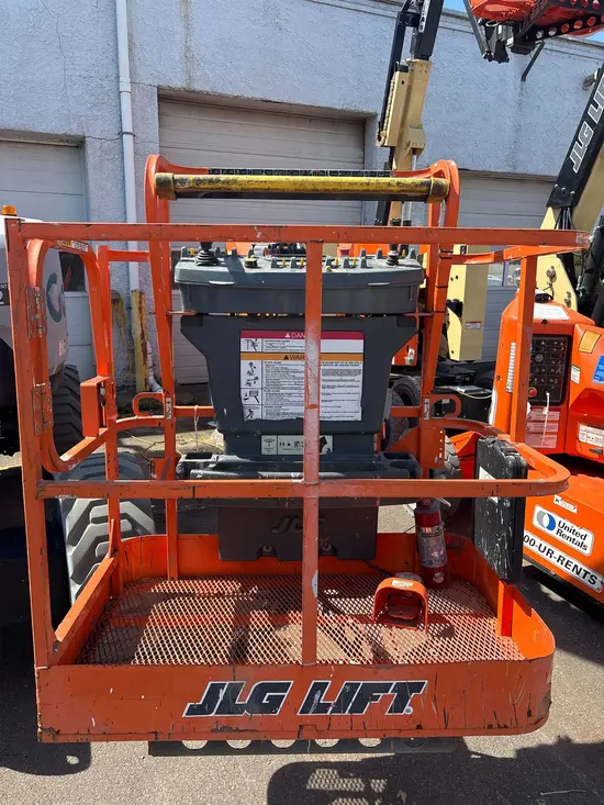 2018 JLG E300AJP Articulating Boom Lift