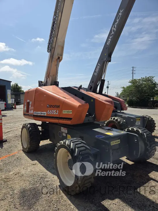 2019 Snorkel 660SJ Boom Lift