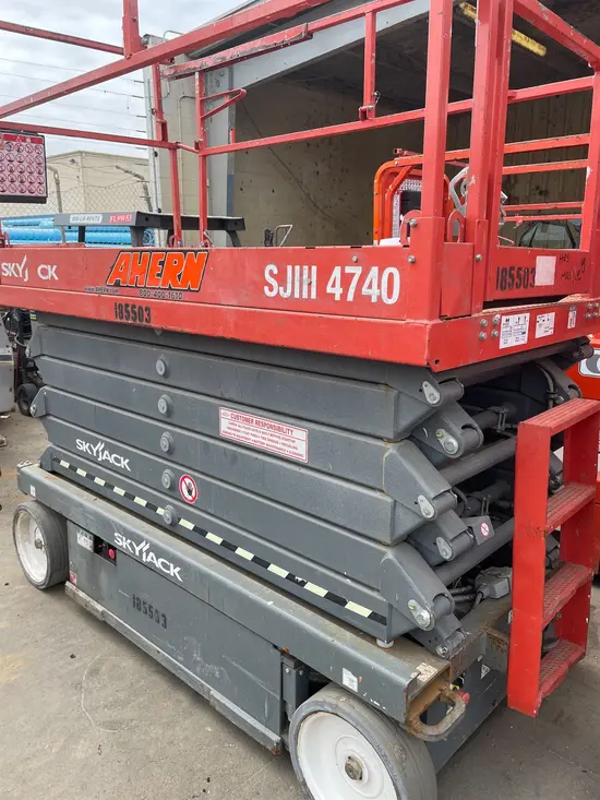 2017 Skyjack SJIII4740 Scissor Lift