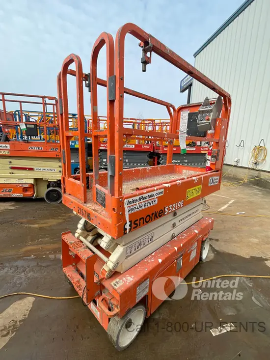 2018 Snorkel S3219E Scissor Lift