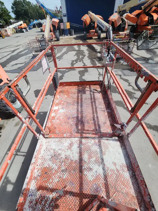 2016 Skyjack SJ6832RT Rough Terrain Scissor Lift
