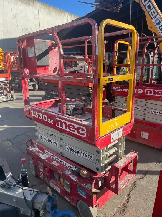 2018 MEC 1330SE Scissor Lift